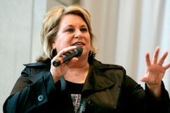 After COVID-19 Diagnosis, Sandi Patty Urges Christians to Take Pandemic Seriously