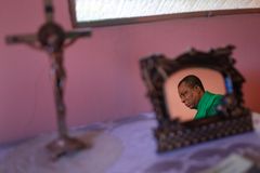 Haiti priest recounts abduction by gang holding missionaries | Crux