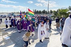 Border trip helps inform Iowa church’s ministry to migrants, bishop says | Crux