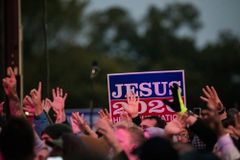 Study: 43 Percent of Americans Believe Being a Christian Is an Important Part of Being ‘Truly American’