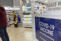 U.S. advisers sign off on COVID-19 boosters for all