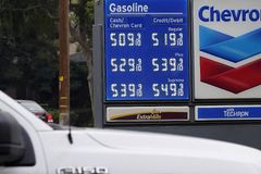 U.S. to tap into oil reserves