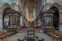 Why the Archbishop of Paris closed an experimental pastoral center