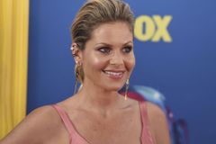 Candace Cameron Bure's 'One Step Closer Bible' Scores #1 Christian Spot on Amazon: 'Dig Deeper and Know His Truth'