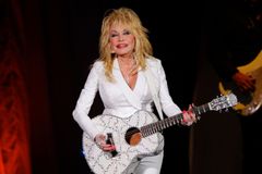 'I Don't Want to be Worshiped': Dolly Parton Urges Fans Not to Idolize Her After Being Honored for Philanthropy Work