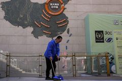 Chinese real estate developer misses debt deadline