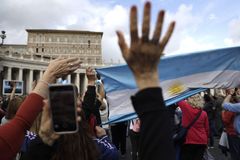 Argentina bishops want people to hear the pope, not about the pope