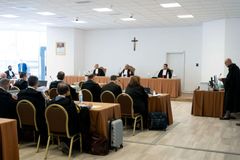 Vatican finance trial: Judges order prosecutors to re-do interrogations, hand over evidence
