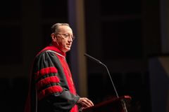 Iorg presses graduates to ‘stand firm’ | Baptist Press