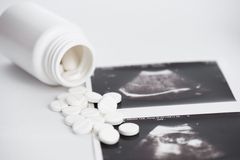 BREAKING: FDA allows women to get abortion pills by mail