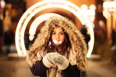 A Guide to Being Single During the Holidays - RELEVANT