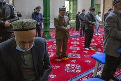 China sanctions U.S. religious freedom commissioners