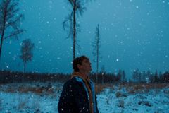 How to Celebrate Christmas When You're Hurting - RELEVANT