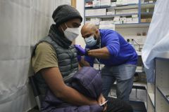 English cardinal: Don’t close churches again over COVID