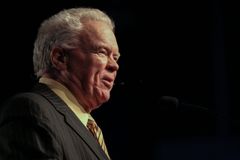 'Cordial' meeting: Patterson, SEBTS divide documents | Baptist Press