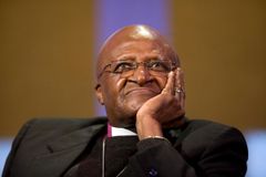 Tutu a ‘beacon of hope’ during the ‘dark days of apartheid,’ South African bishop says