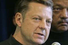Cardinal suspends controversial Chicago priest
