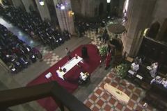 Tutu laid to rest at state funeral in Cape Town