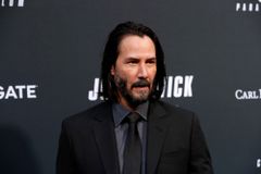 Keanu Reeves Donated 70 Percent of His 'Matrix' Paycheck to Cancer Research - RELEVANT