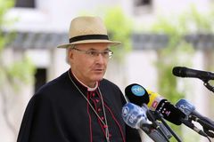 German Catholic bishop criticizes delay in Synodal Way gender-neutral language debate