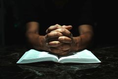 FIRST-PERSON: 5 ways to pray for your pastor | Baptist Press