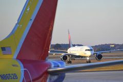 Airlines raise safety concerns over 5G rollout