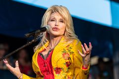 'Please Don't Put Me on a Pedestal' Says Dolly Parton, Who Absolutely Should Be on a Pedestal - RELEVANT