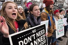Federal judge temporarily halts Ohio's 'heartbeat abortion' law