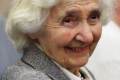 Former CNA editor recalls the 'privilege' of working with Alice von Hildebrand