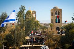 Israeli, Palestinian Christians Brave Pandemic Restrictions, Gather at Jesus’ Baptismal Site