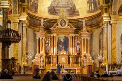 St John Cantius parish in Chicago seeks to reassure faithful amid changes