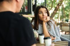 Eight Things You Should Never Say to Your Single Friends - RELEVANT