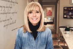 Beth Moore Is Leaving the Southern Baptist Convention - RELEVANT