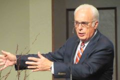John MacArthur: "If Women Are In Charge, We're In Trouble" - RELEVANT