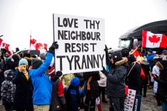 'Regain Our Freedoms': Trucker Convoy Arrives in Canadian Capital to Protest Government's Vaccine Mandate
