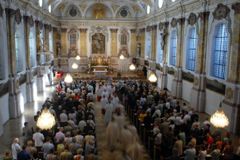 German Synodal Assembly delegates face pressure to produce change