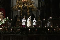 Never lose amazement at God's wonders, Pope Francis tells consecrated religious