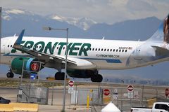 Frontier bids for Spirit Airlines