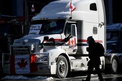 Canada trucker protests block major border crossing