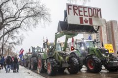 'God-Given Rights': Truck Drivers Plan Big California-to-DC Convoy to Protest COVID Mandates