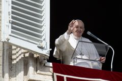 Pope Francis at the Angelus: accept the 'Paradox of the Beatitudes'