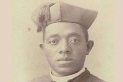 Catholics hold pilgrimage to grave of Venerable Augustus Tolton, first African American priest