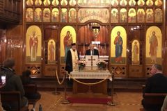 PM promises help for Ukraine during church visit