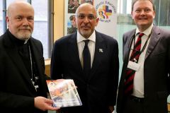 British education secretary praises Catholic schools for 175 years of service