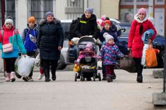 Civilians Flee Ukrainian City As 1 Safe Corridor Opens