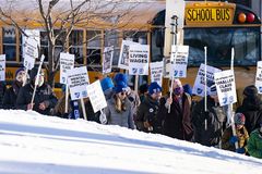 Minneapolis teachers strike for contract changes