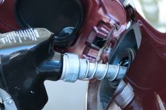 'Sign of the Times': Police Warn Drivers to Protect Vehicles From Gas Thieves as Prices Soar