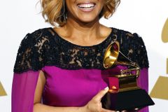 Gospel singer says Kanye West’s ‘choices’ should reflect faith he pushes on Sunday