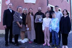 Home of Benedict XVI’s late brother opens doors to Ukrainian refugees