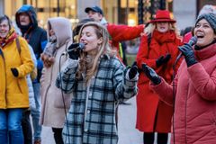 'When God Appears, Anything Is Possible': Amsterdam Christians' Prayer Song for Ukrainians Goes Viral
